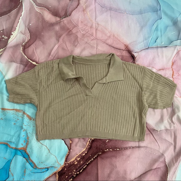 Cropped Shirt - Picture 3 of 6